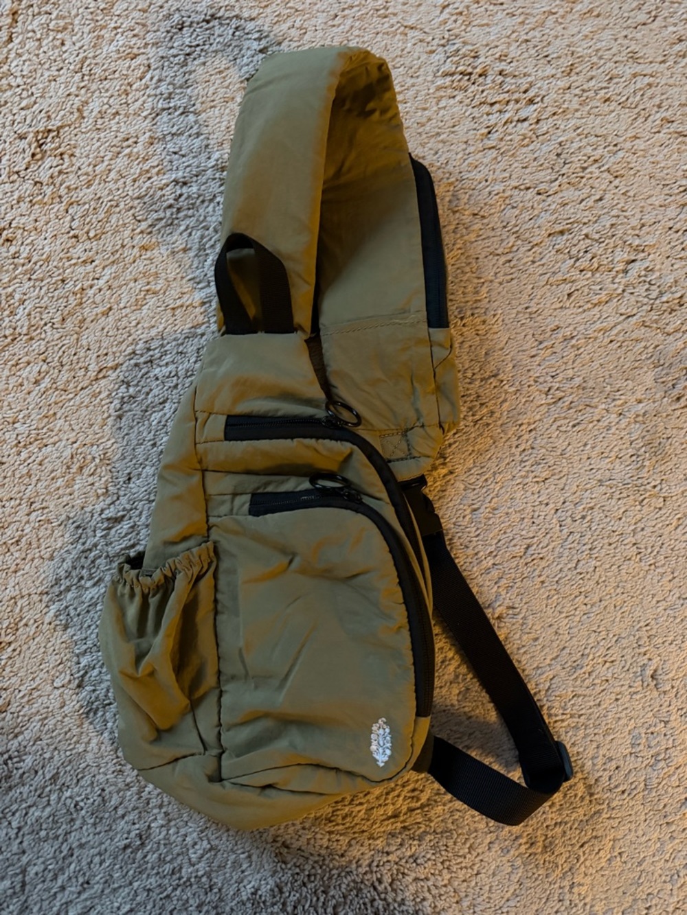 Free People Women’s Olive Green Sling Crossbody Bag Like New!